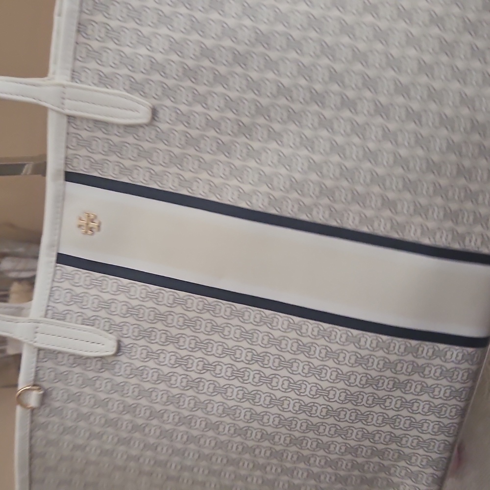💗❤️Tory Burch Gemini Link Cream Tote Bag🧡💞 - Picture 7 of 7